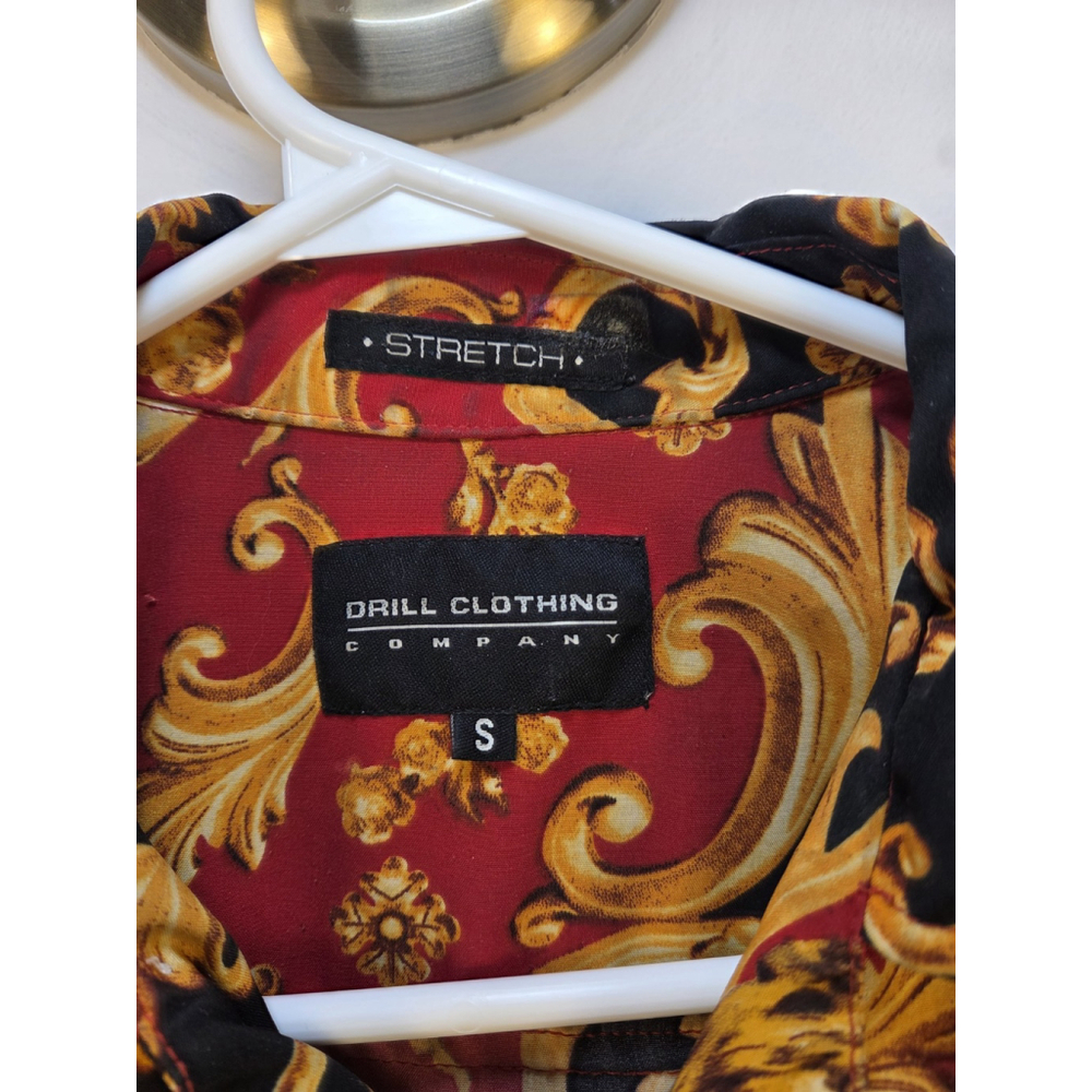 Drill Clothing Company Shirt Size Small Red and Black Gold Scepter Lion - Picture 2 of 7
